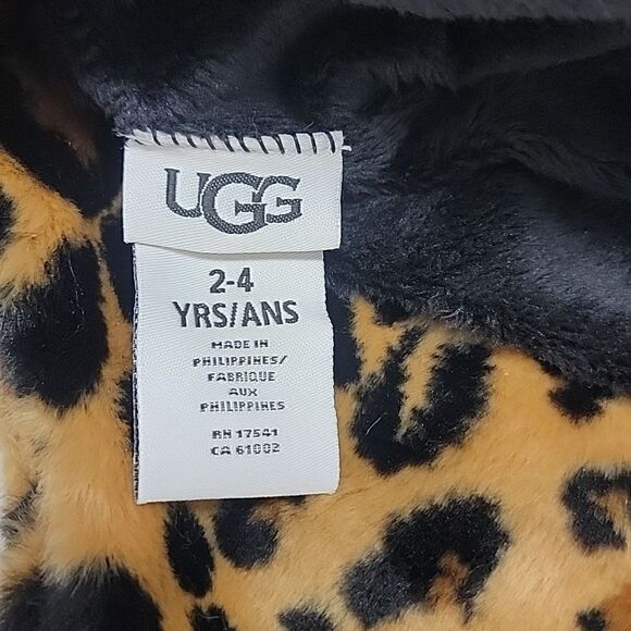 Faux Fur Trapper With Ears - Picture 3 of 4